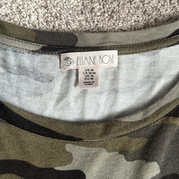 Women’s Camo Shirt - M - Picture 3 of 4